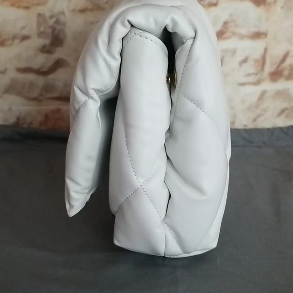 New Balenciaga Touch Puffy Quilted Clutch Bag - Picture 7 of 14